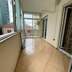 Ed\'S Apartment Near City Center