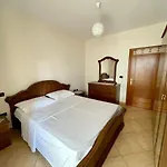 Ed\'S Apartment Near City Center