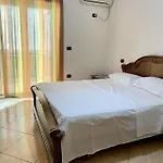 Ed\'S Apartment Near City Center